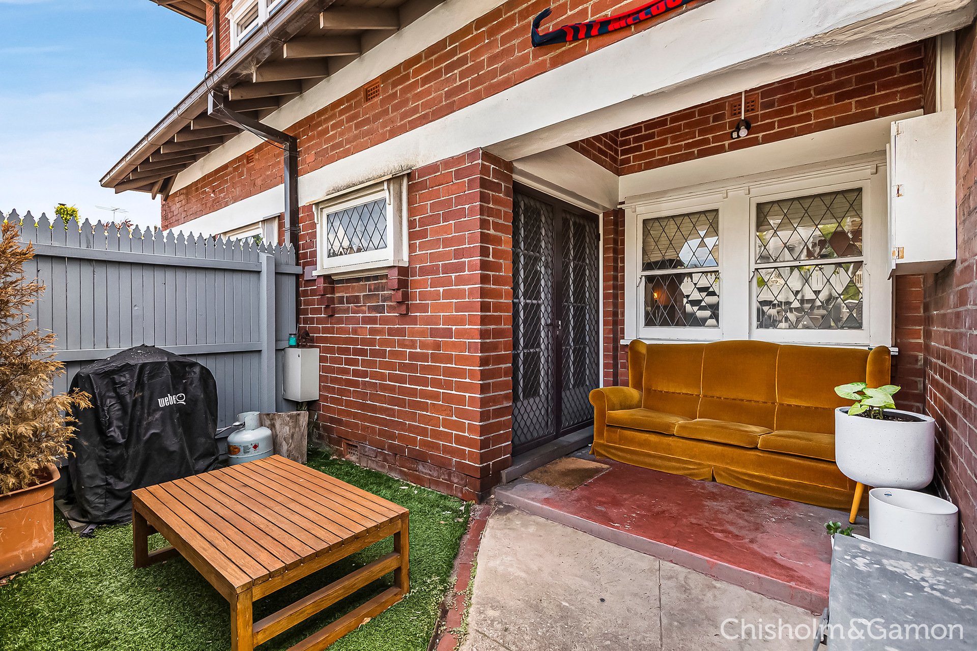2/66 Carlisle Street, St Kilda image 3