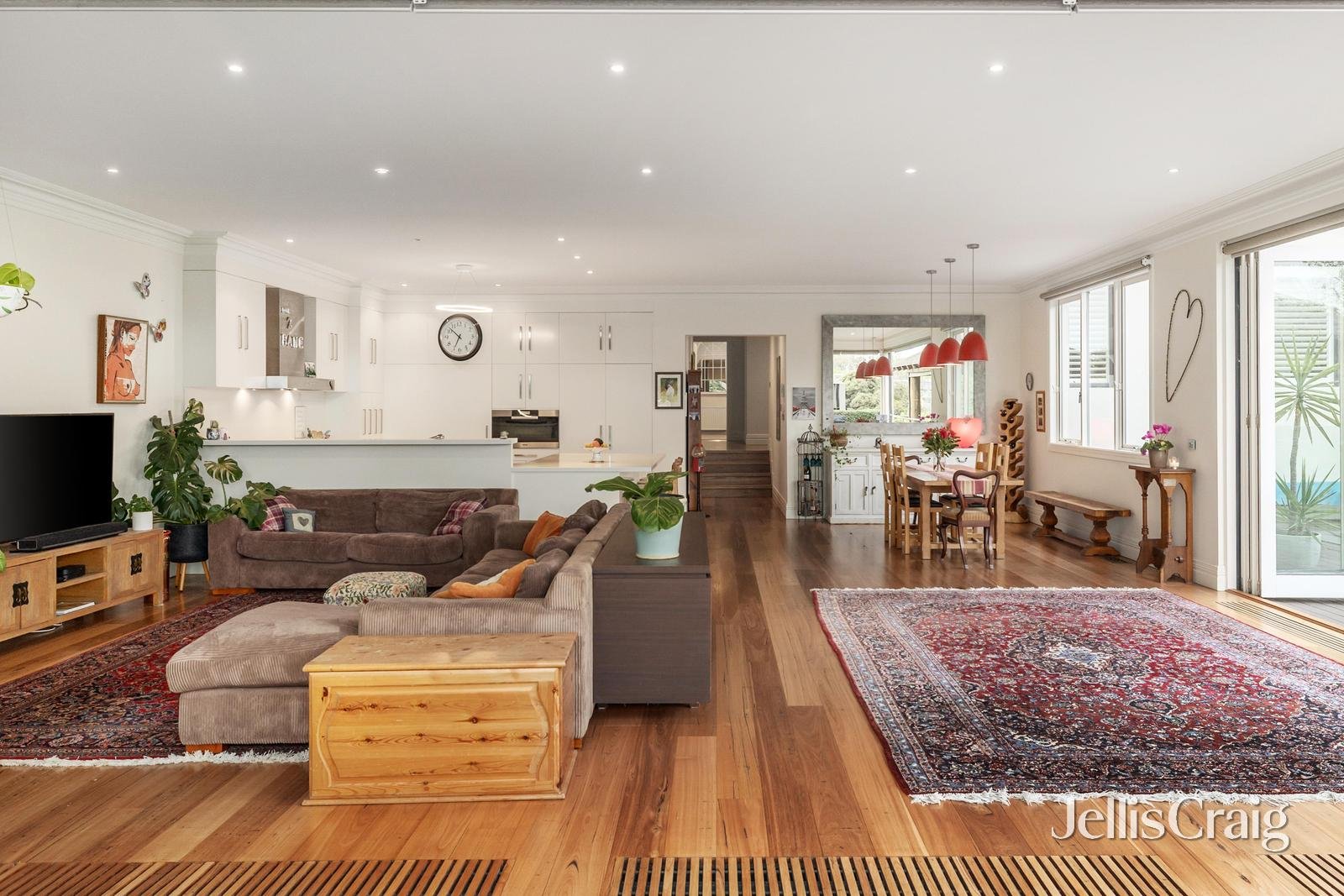 266 Cotham Road, Kew image 5