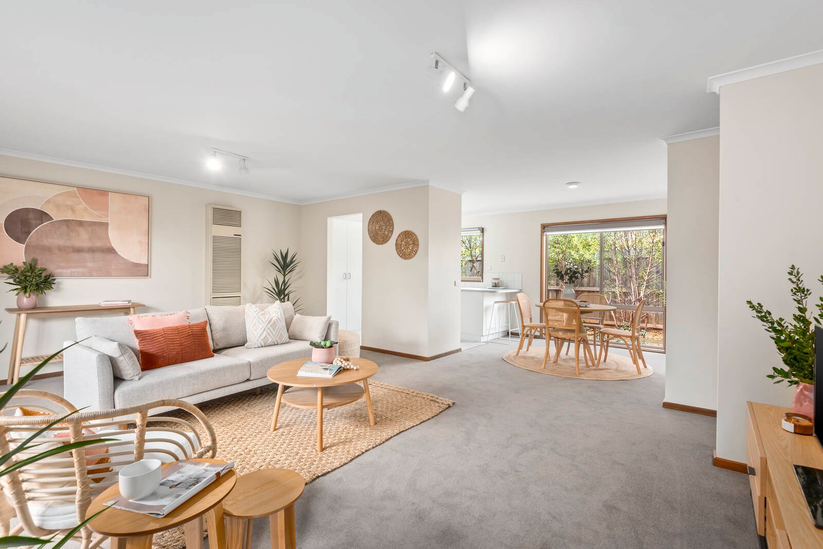 Property Gallery - Main Image