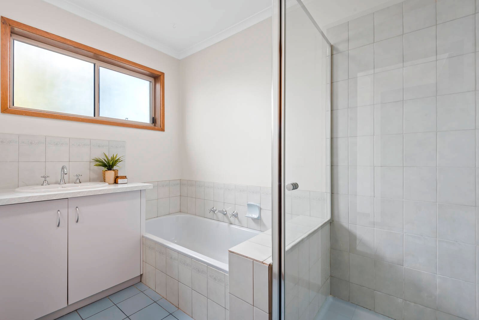 Property Gallery Thumbnail 6
