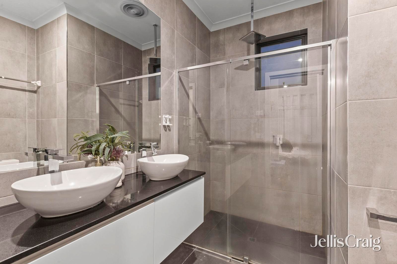2/66 Larch Crescent, Mount Waverley image 9