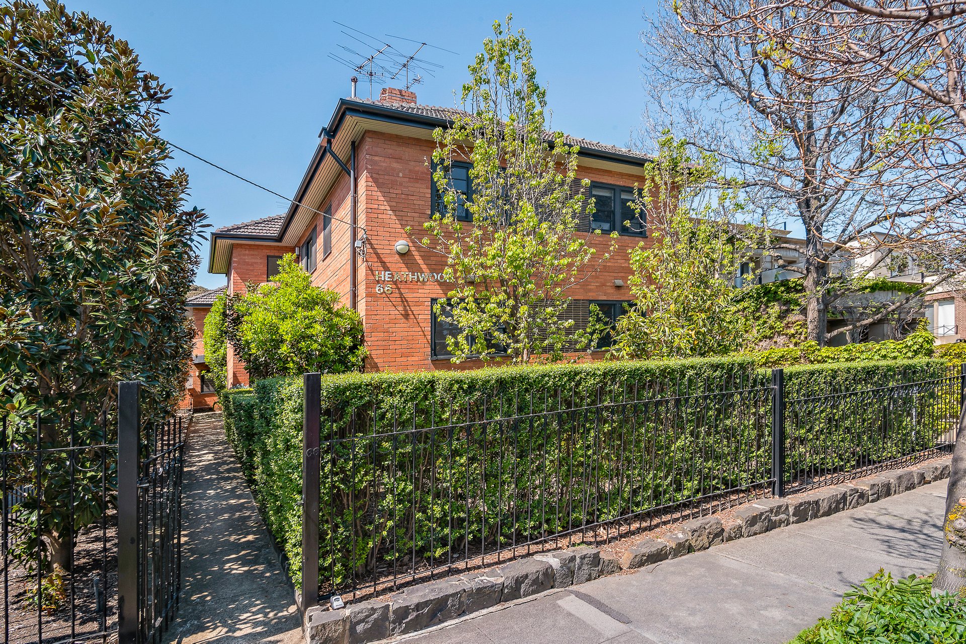 Property Gallery - Main Image