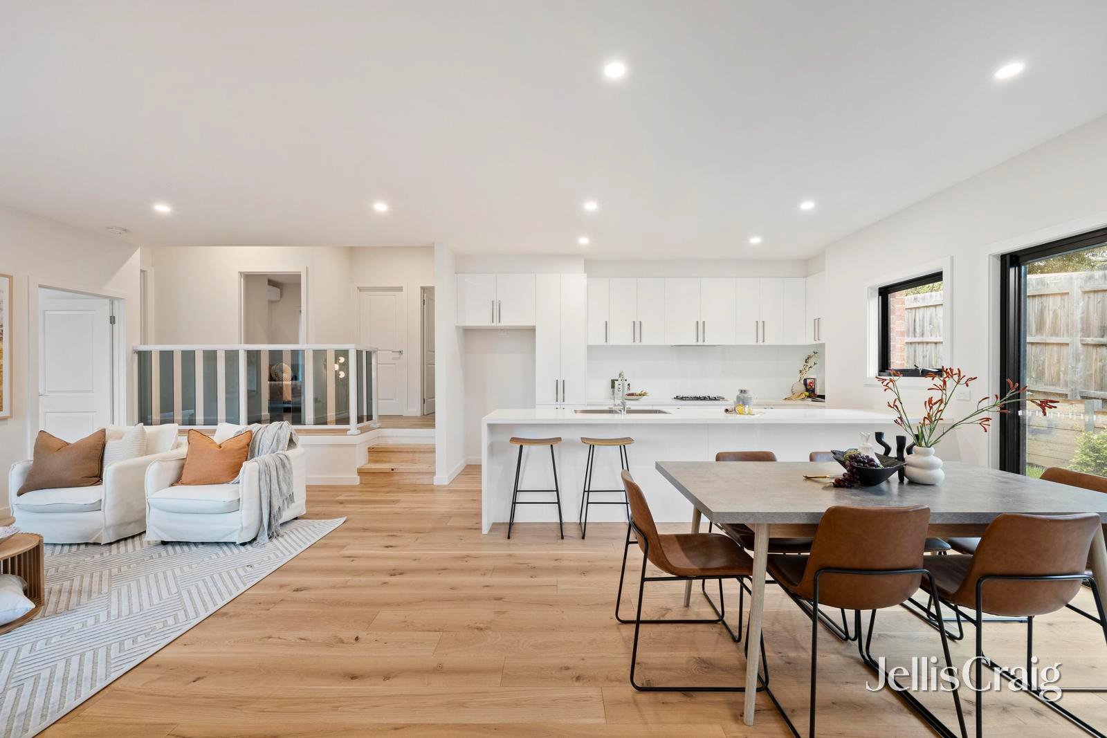 2/66 Nelson Road, Lilydale image 3