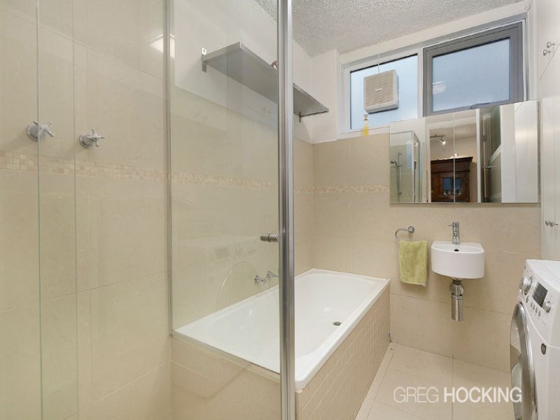 2/66 Patterson Street, Middle Park image 7
