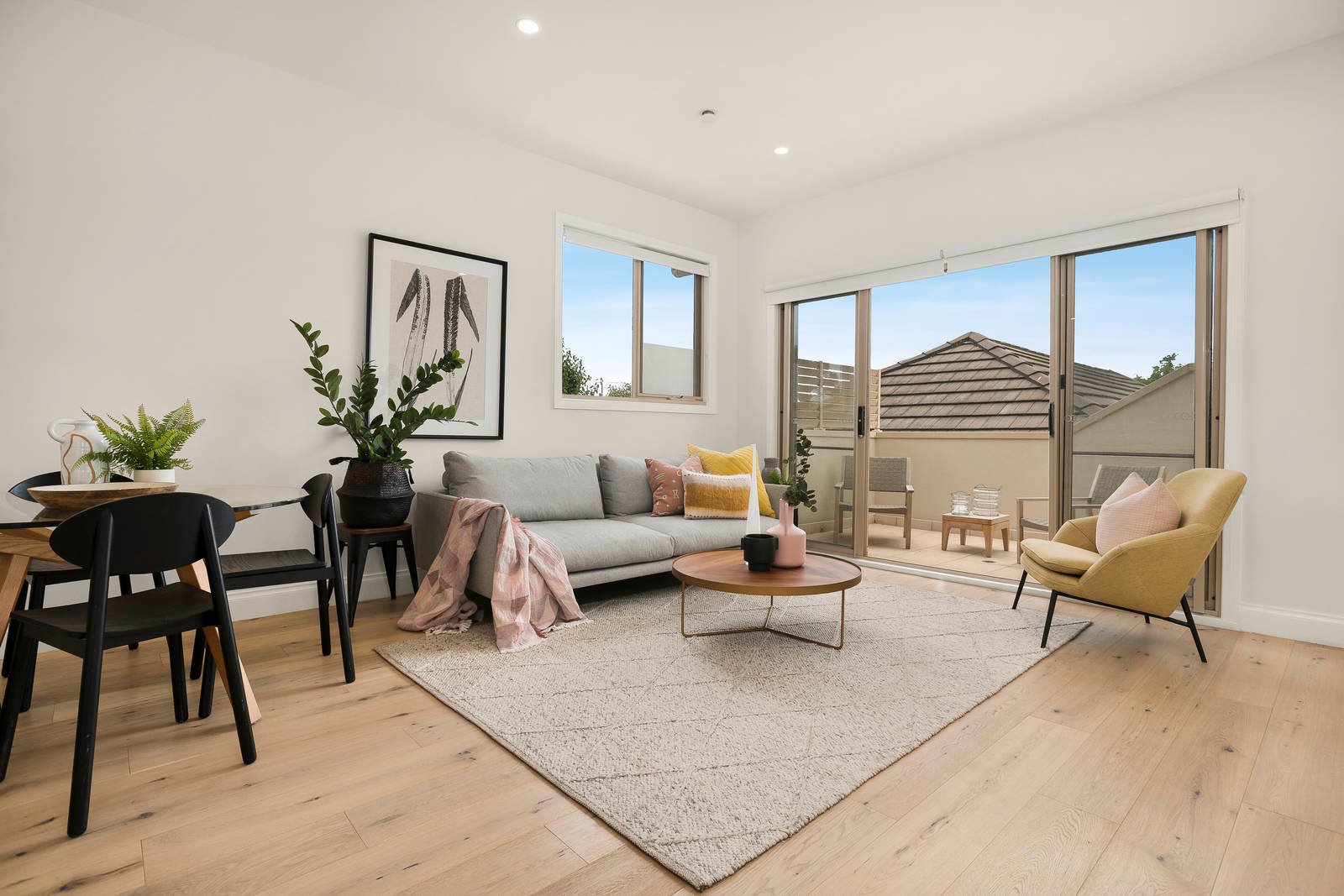 Property Gallery - Main Image