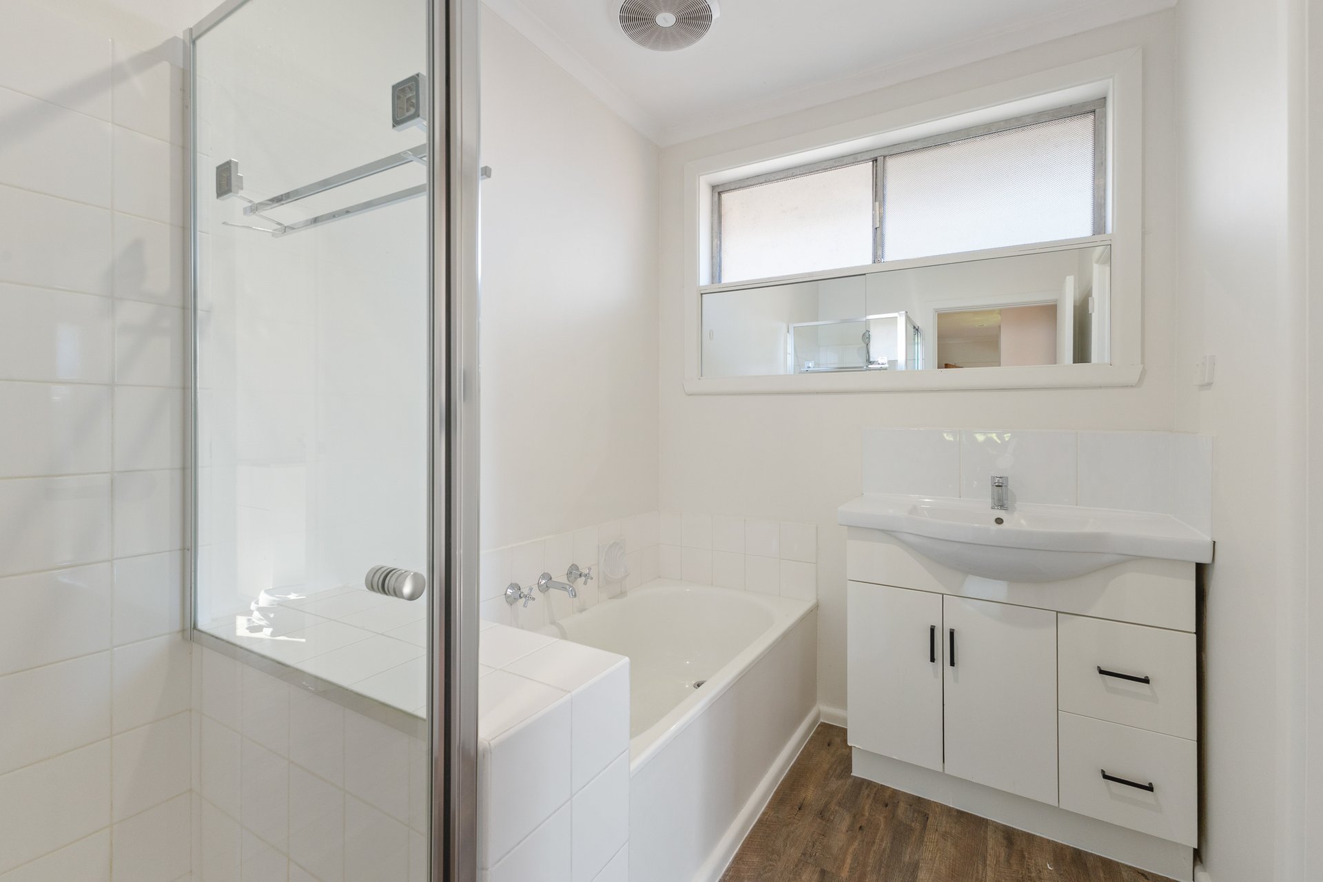 2/665-667 Waverley Road, Glen Waverley image 6