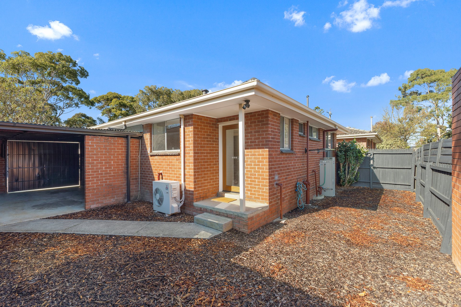 2/665-667 Waverley Road, Glen Waverley image 8