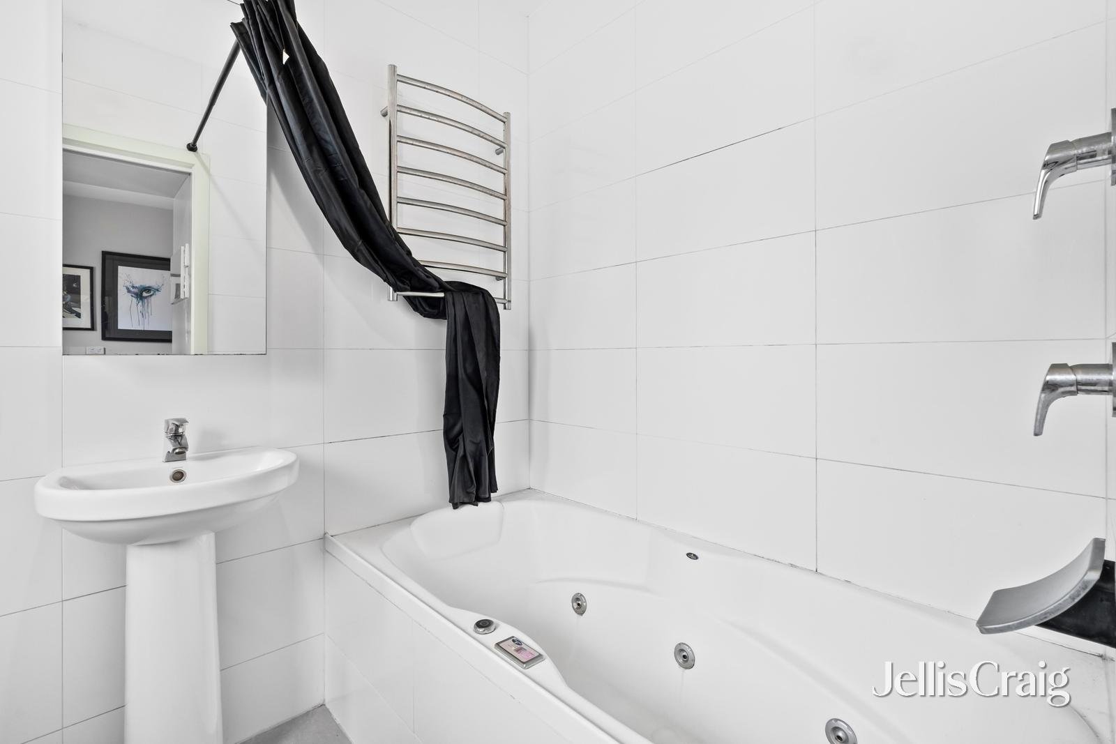 2/66A Verdon Street, Williamstown image 6