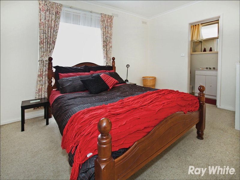 2/67 Cypress Avenue, Glen Waverley image 6