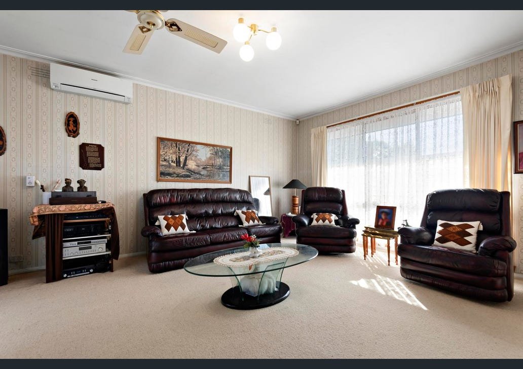 267 Gallaghers Road, Glen Waverley image 2