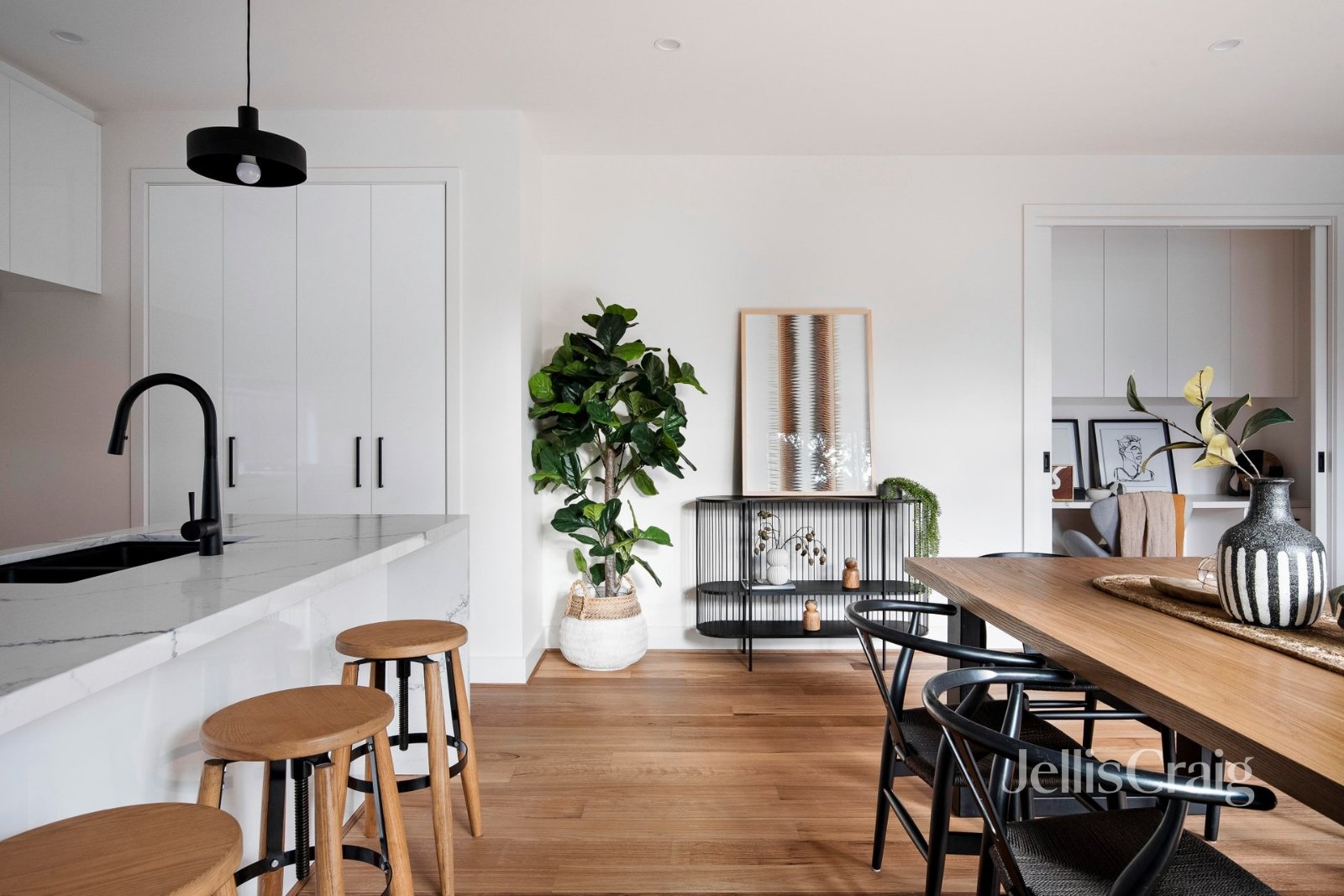 2/67 Kelvin Avenue, Montmorency image 3