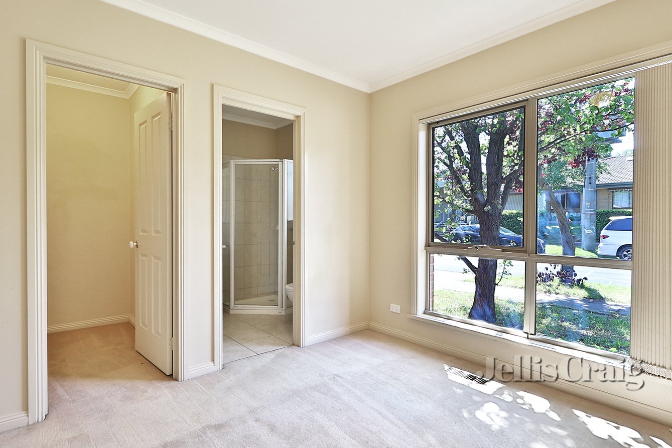 2/67 Lebanon Crescent, Mulgrave image 4