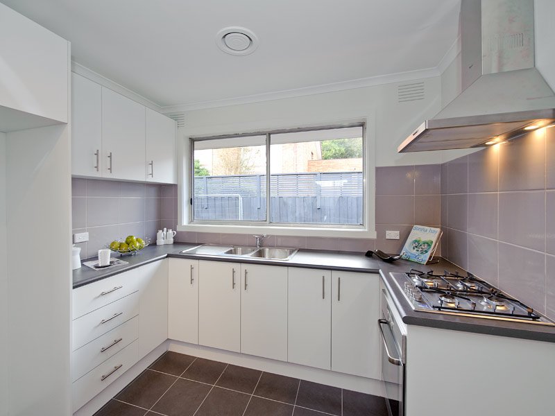 2/67 Medway Street, Box Hill North image 3