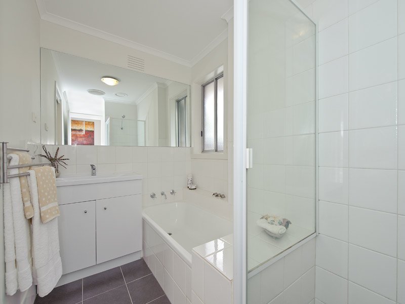 2/67 Medway Street, Box Hill North image 6