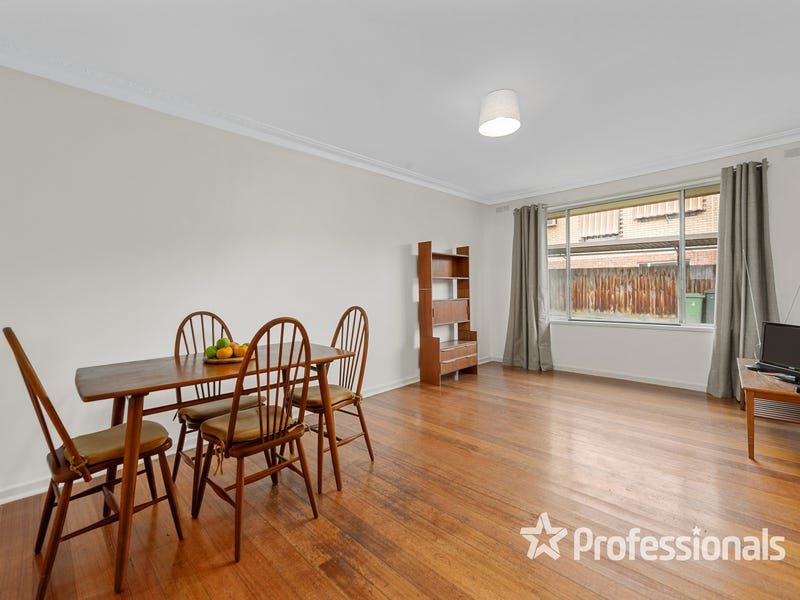 2/67 Mount View Parade, Croydon image 3