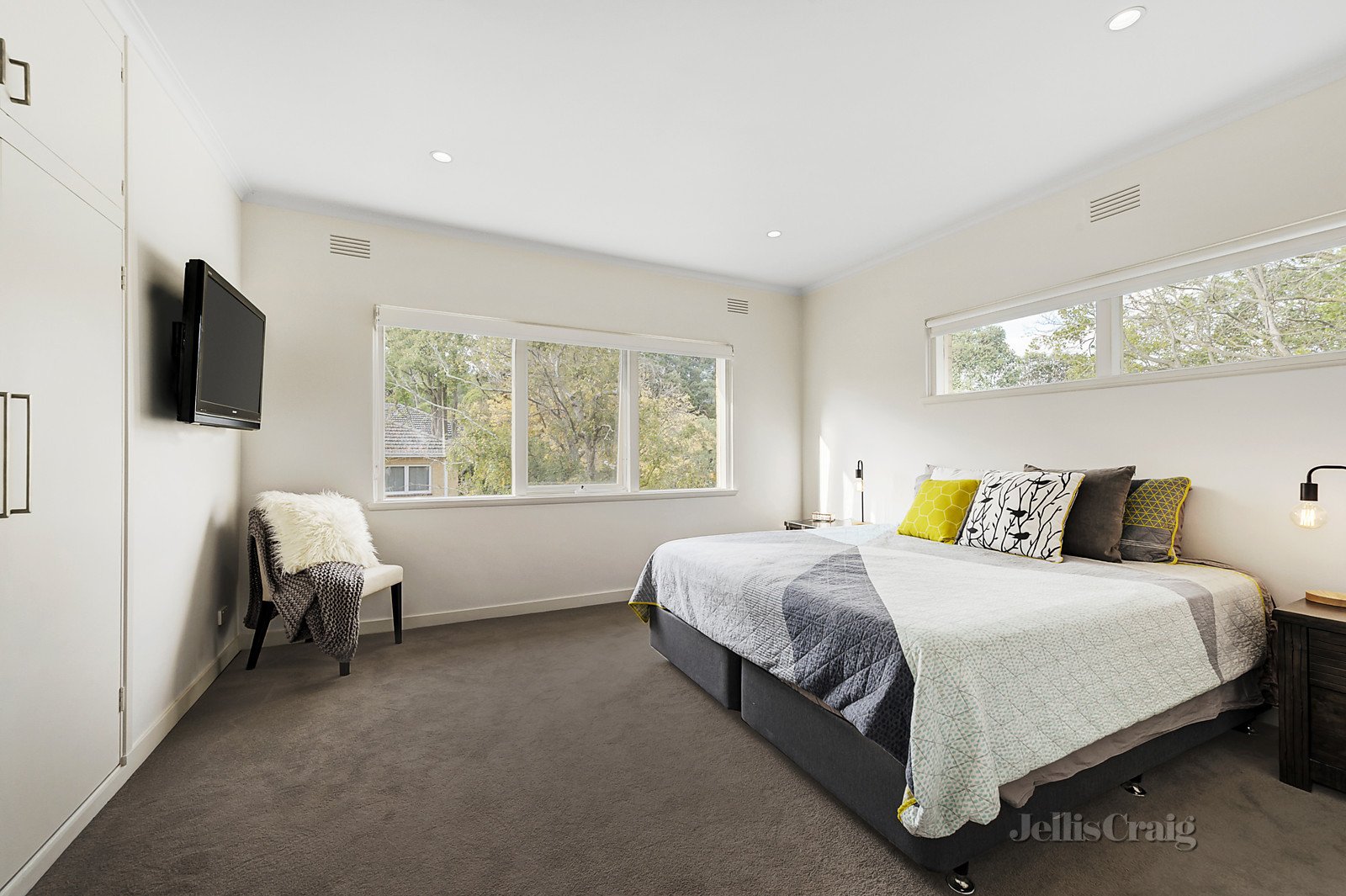 2/67 Wattle Valley Road, Canterbury image 2