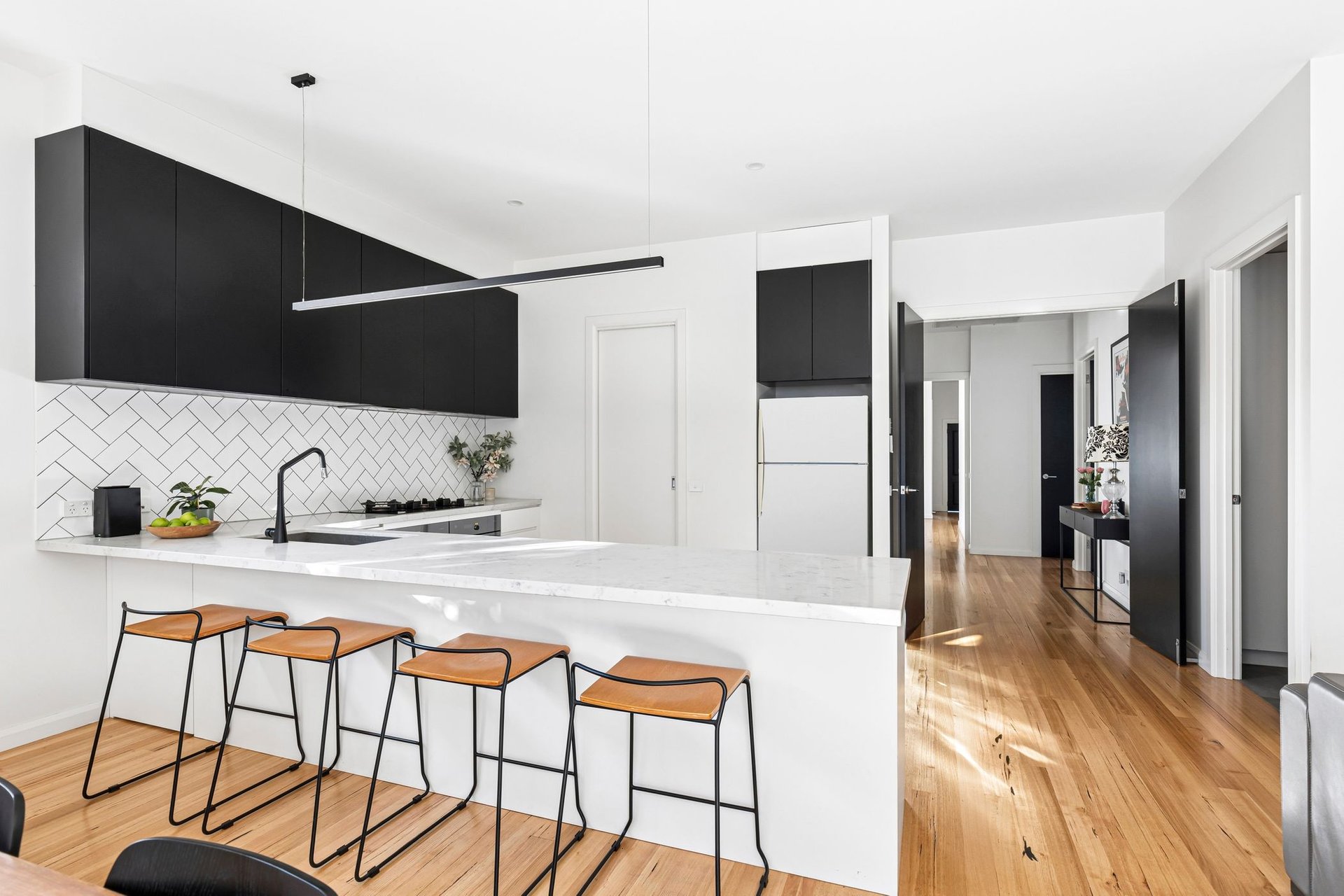 268 Autumn Street, Manifold&nbsp;Heights image 2