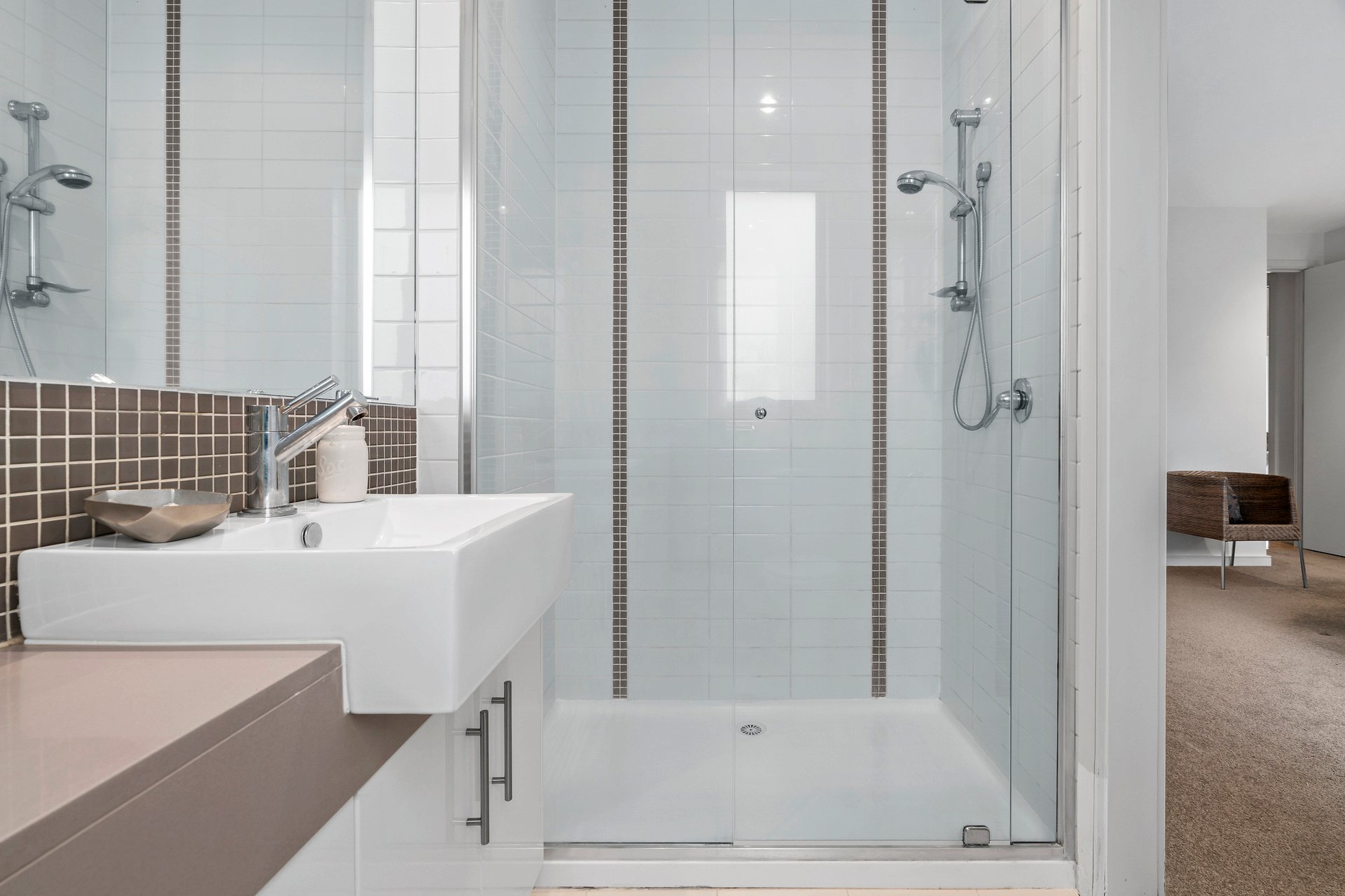 Property Gallery Thumbnail 9