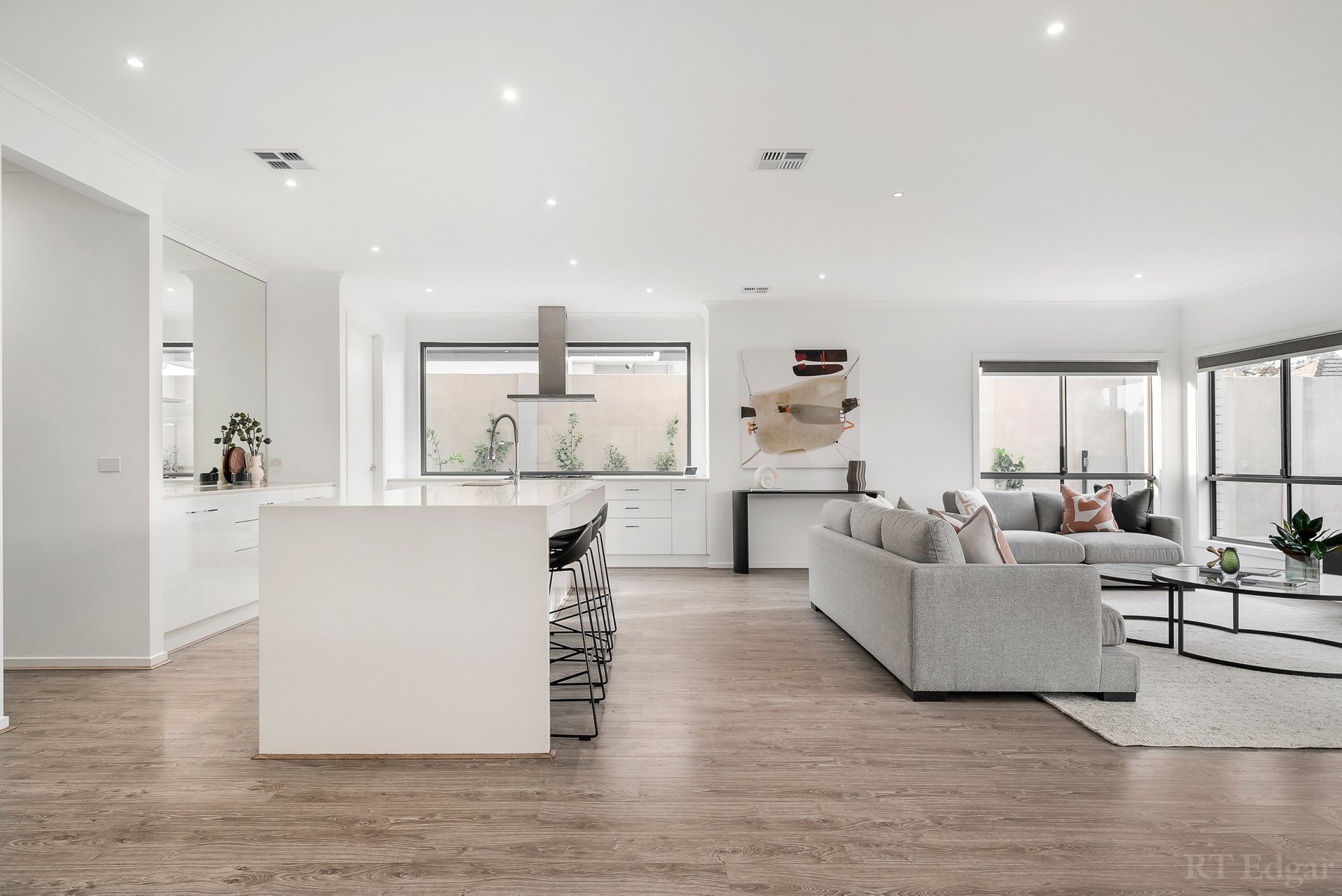 Property Gallery Thumbnail 5