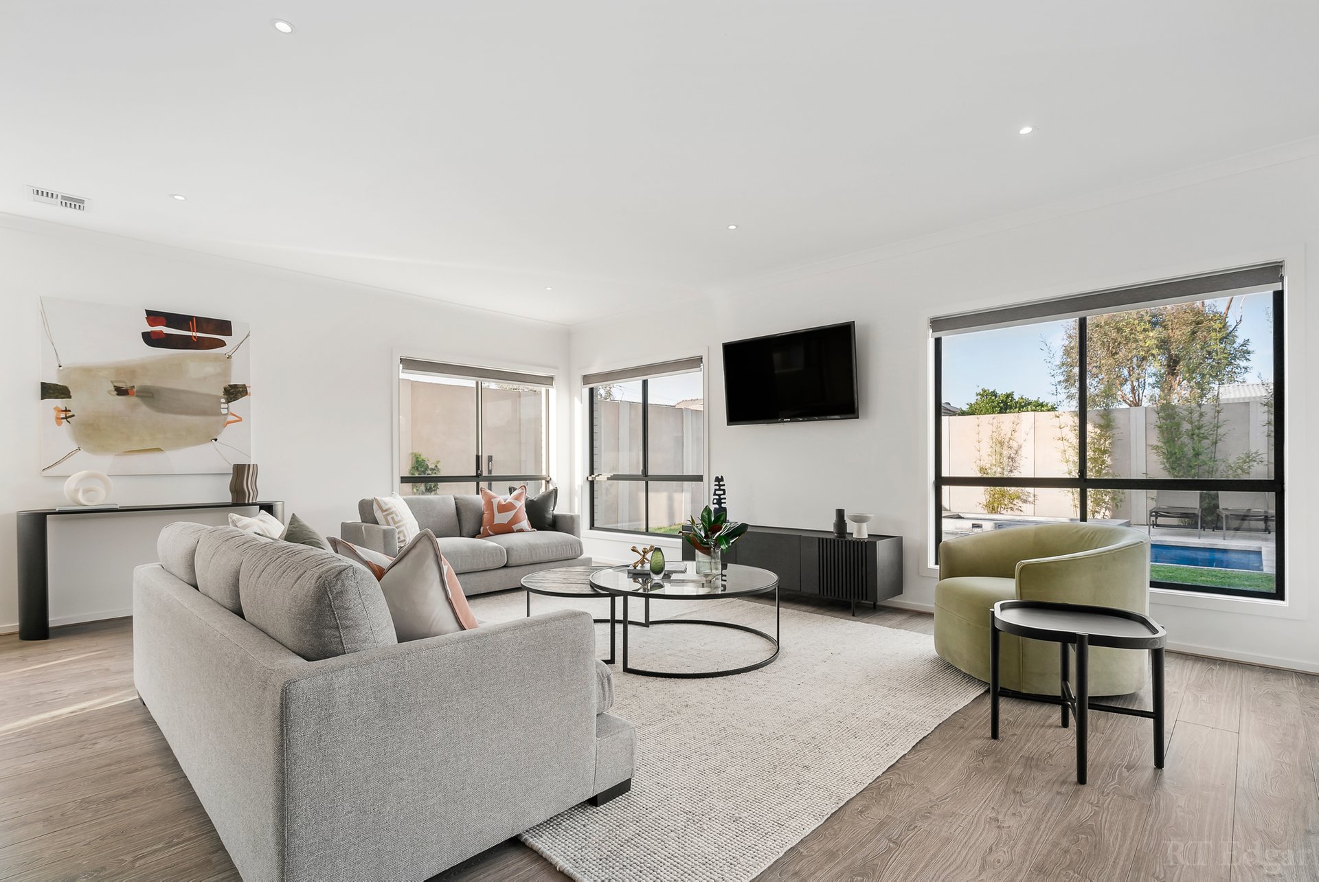 Property Gallery Thumbnail 7