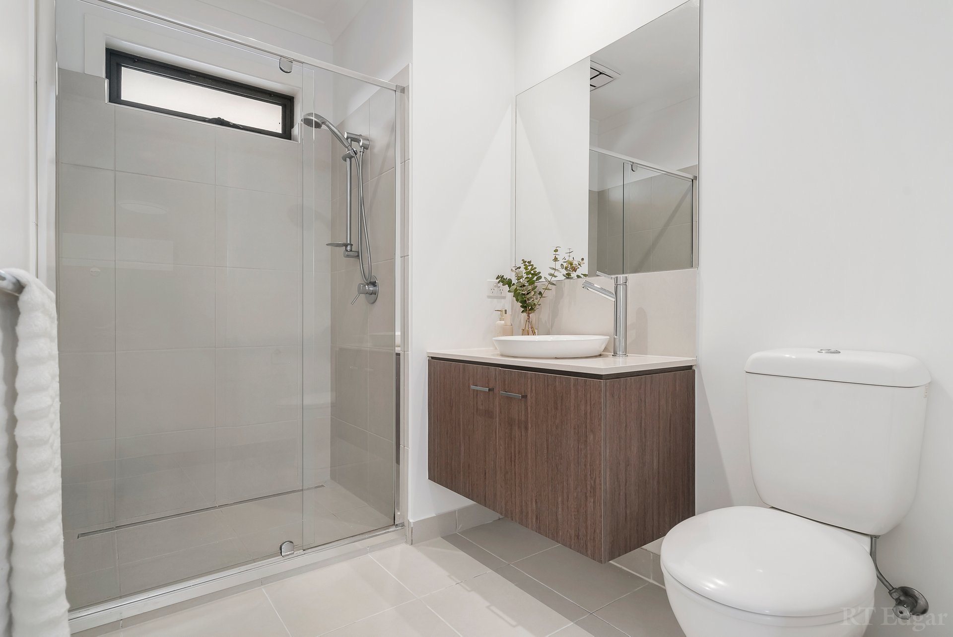 Property Gallery Thumbnail 14