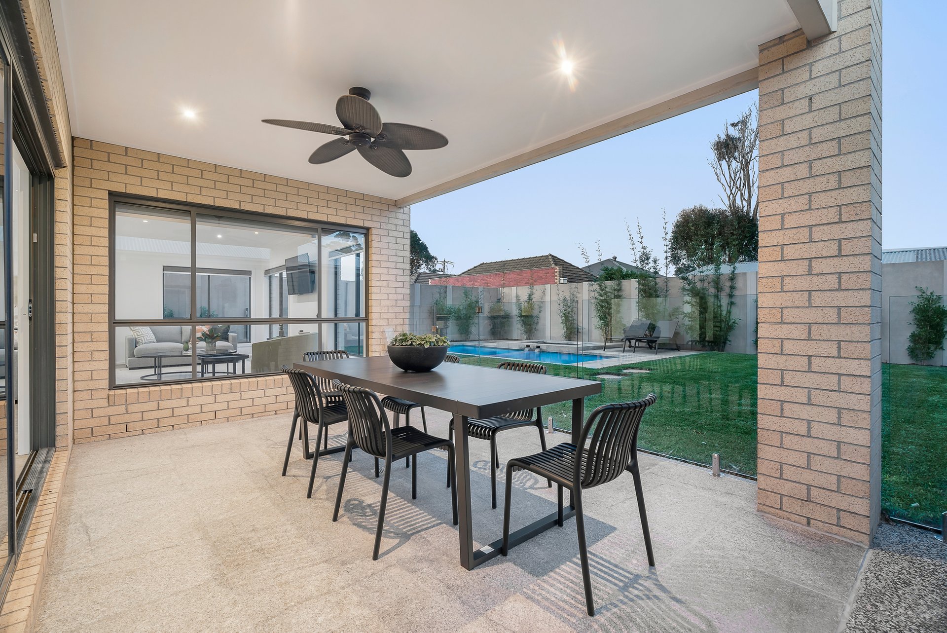 Property Gallery Thumbnail 16