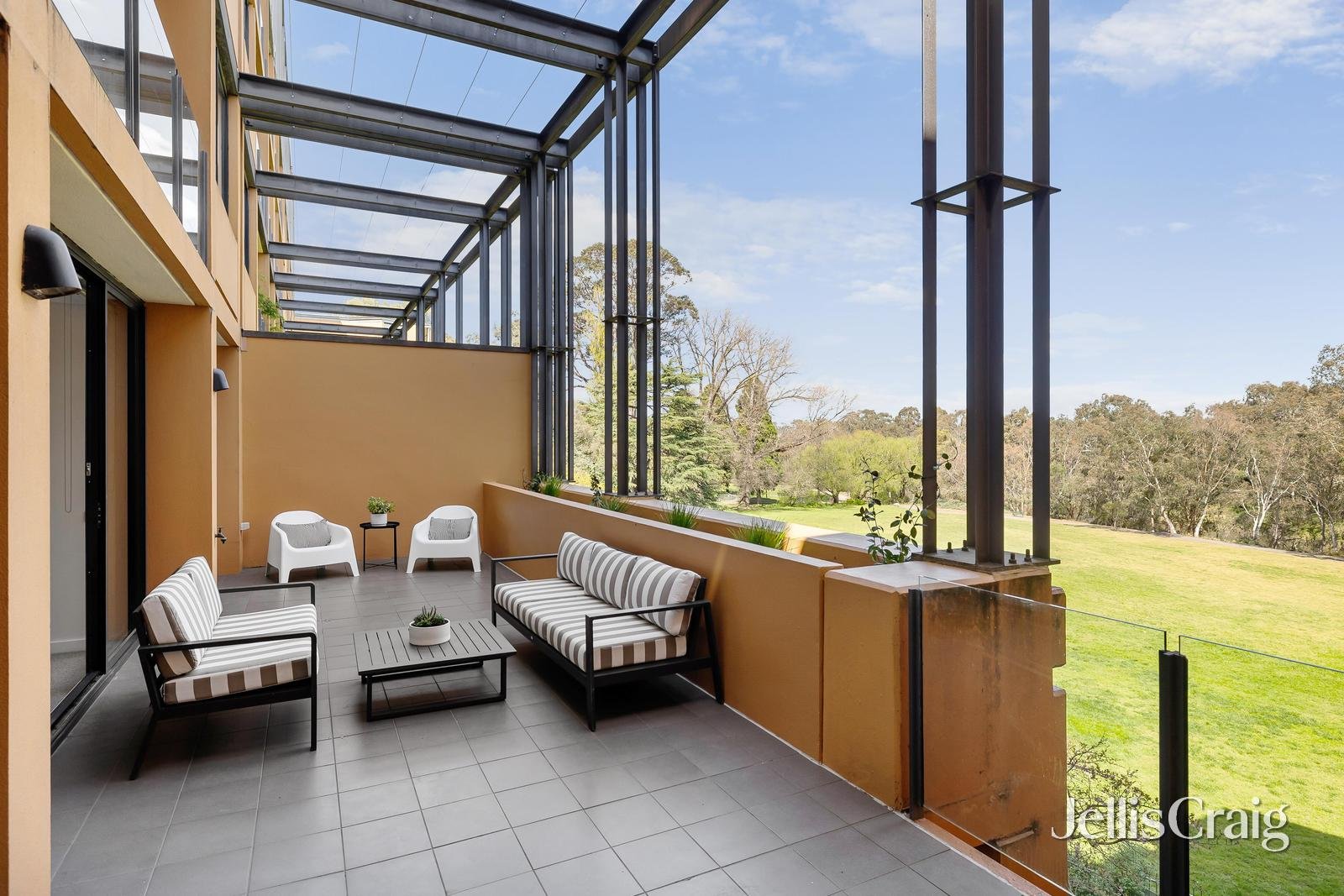 26/8 Wallen Road, Hawthorn image 2