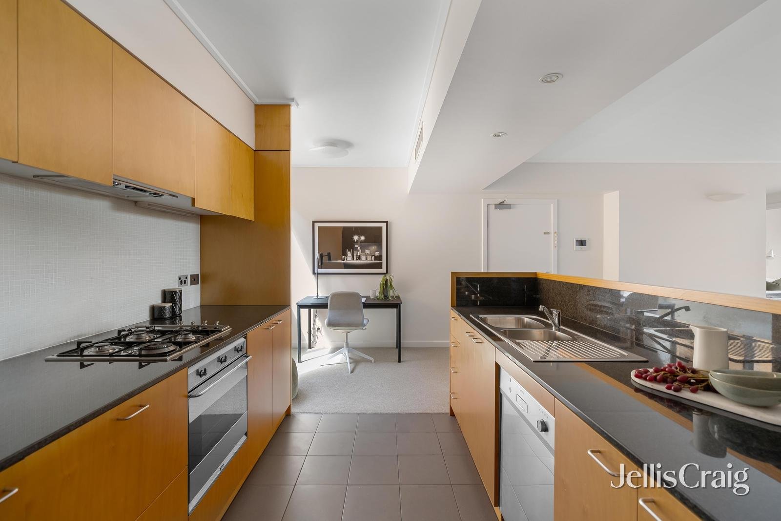 26/8 Wallen Road, Hawthorn image 5