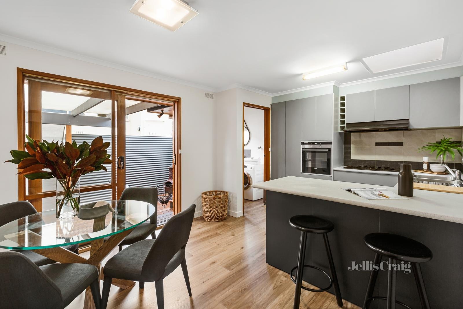 2/69 Coorigil Road, Carnegie image 4