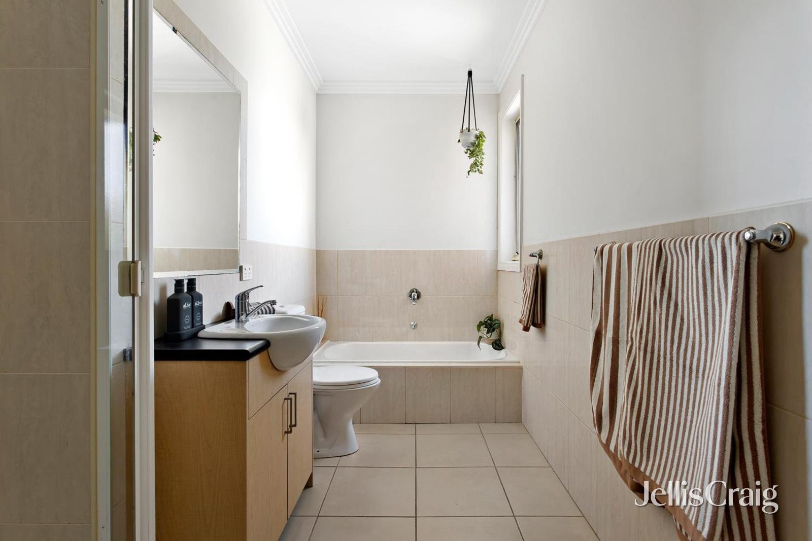 2/69 Darebin Road, Thornbury image 14