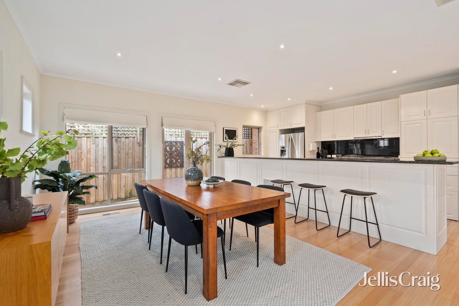 2/69 Koonung Road, Blackburn&nbsp;North image 5