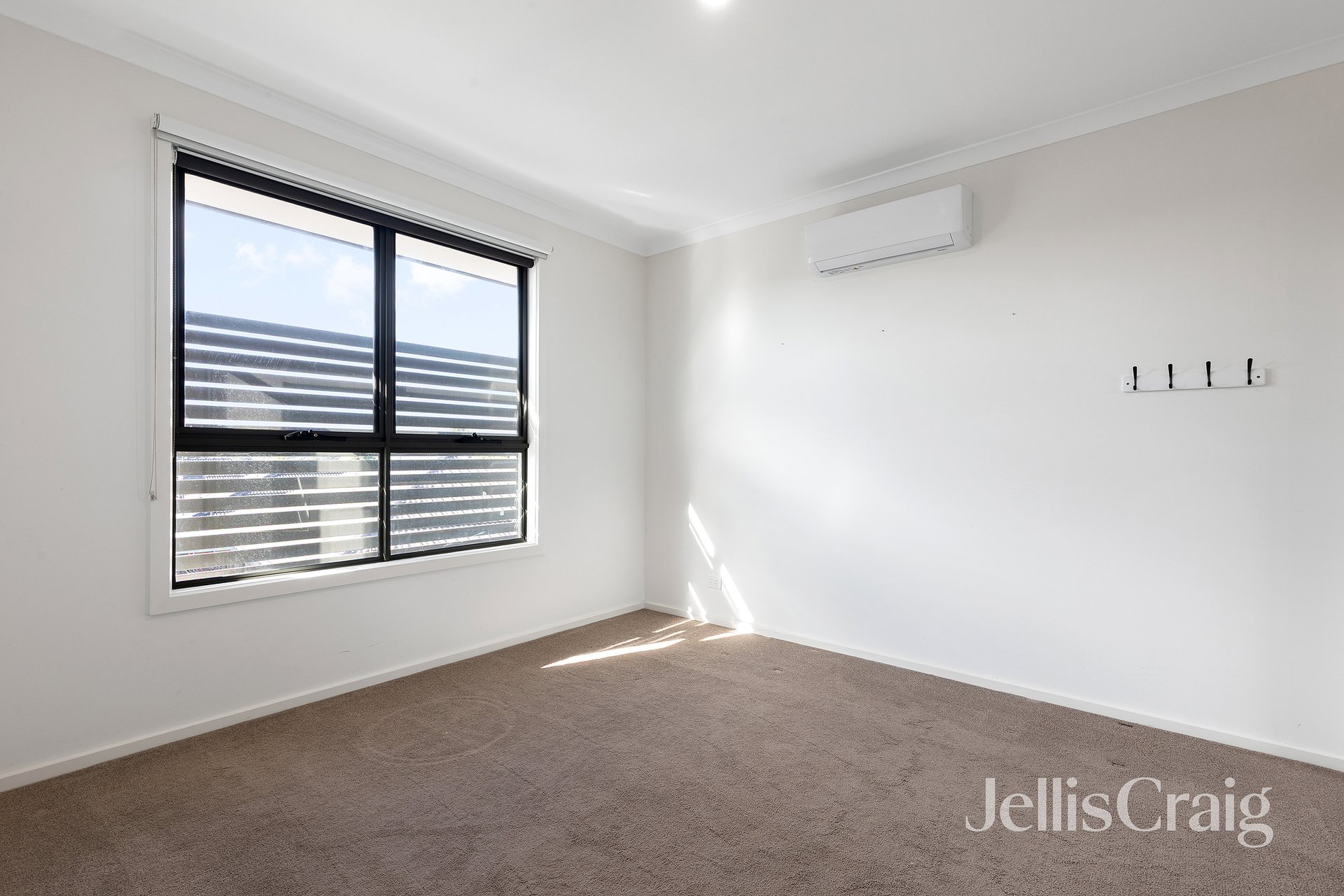 2/69 Lane Crescent, Reservoir image 9