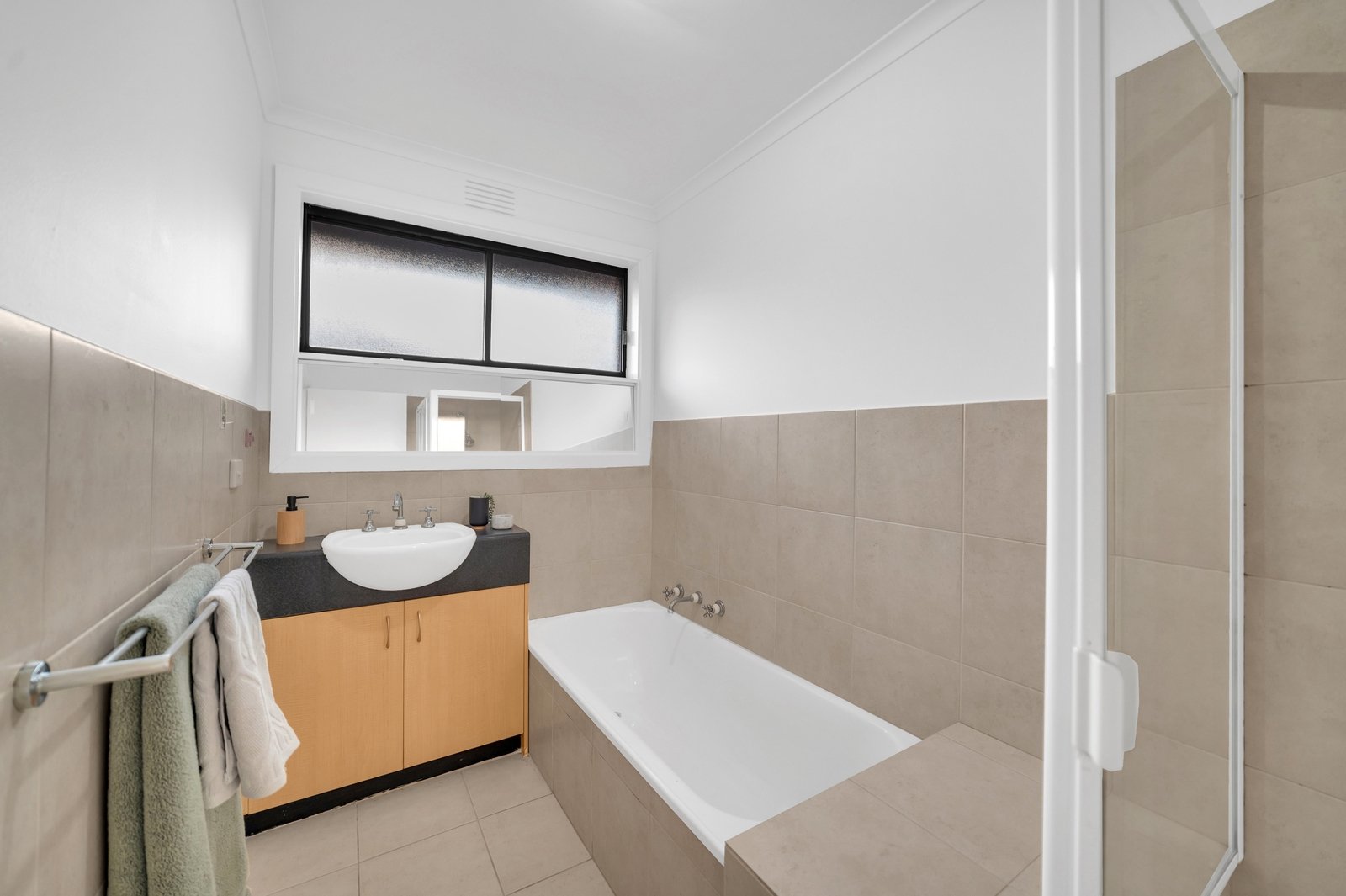 Property Gallery Thumbnail 2
