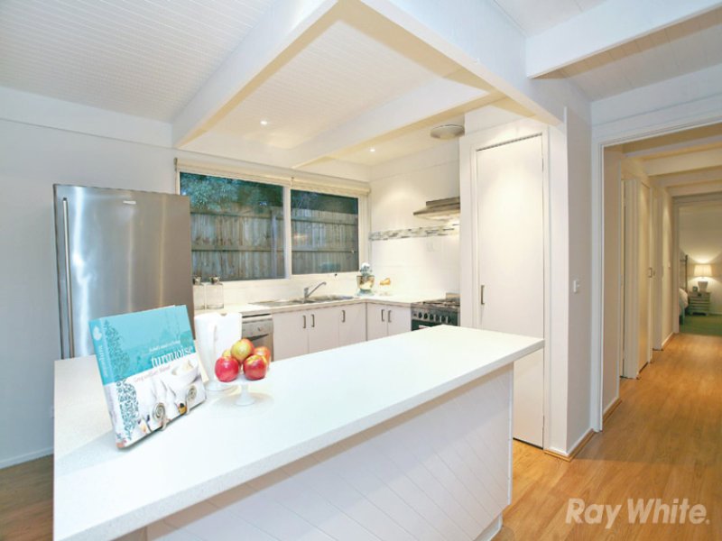 2/69 Whalley Drive, Wheelers Hill image 2