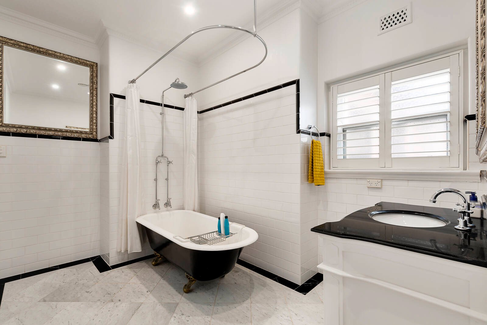 Property Gallery Thumbnail 8