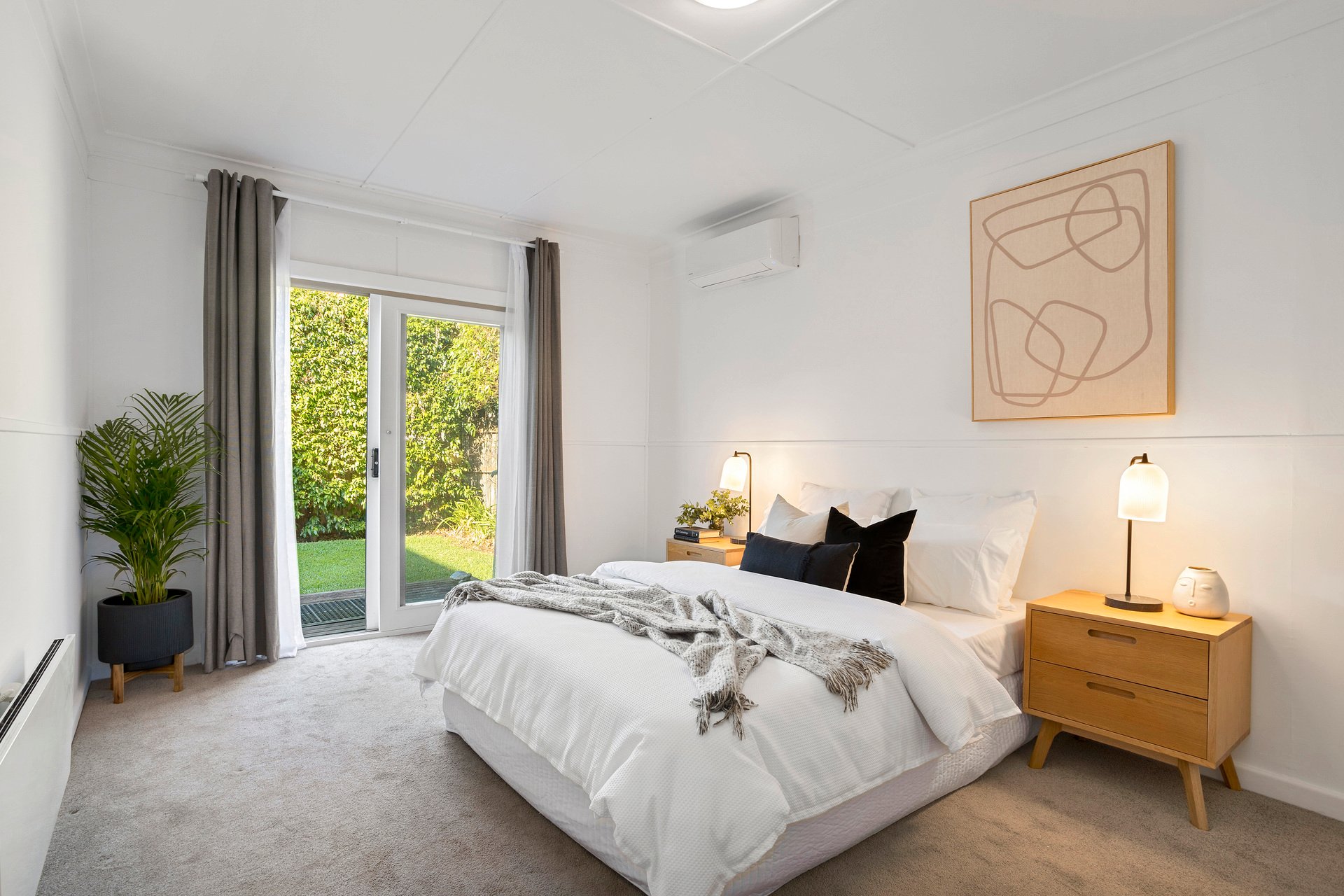 Property Gallery Thumbnail 6