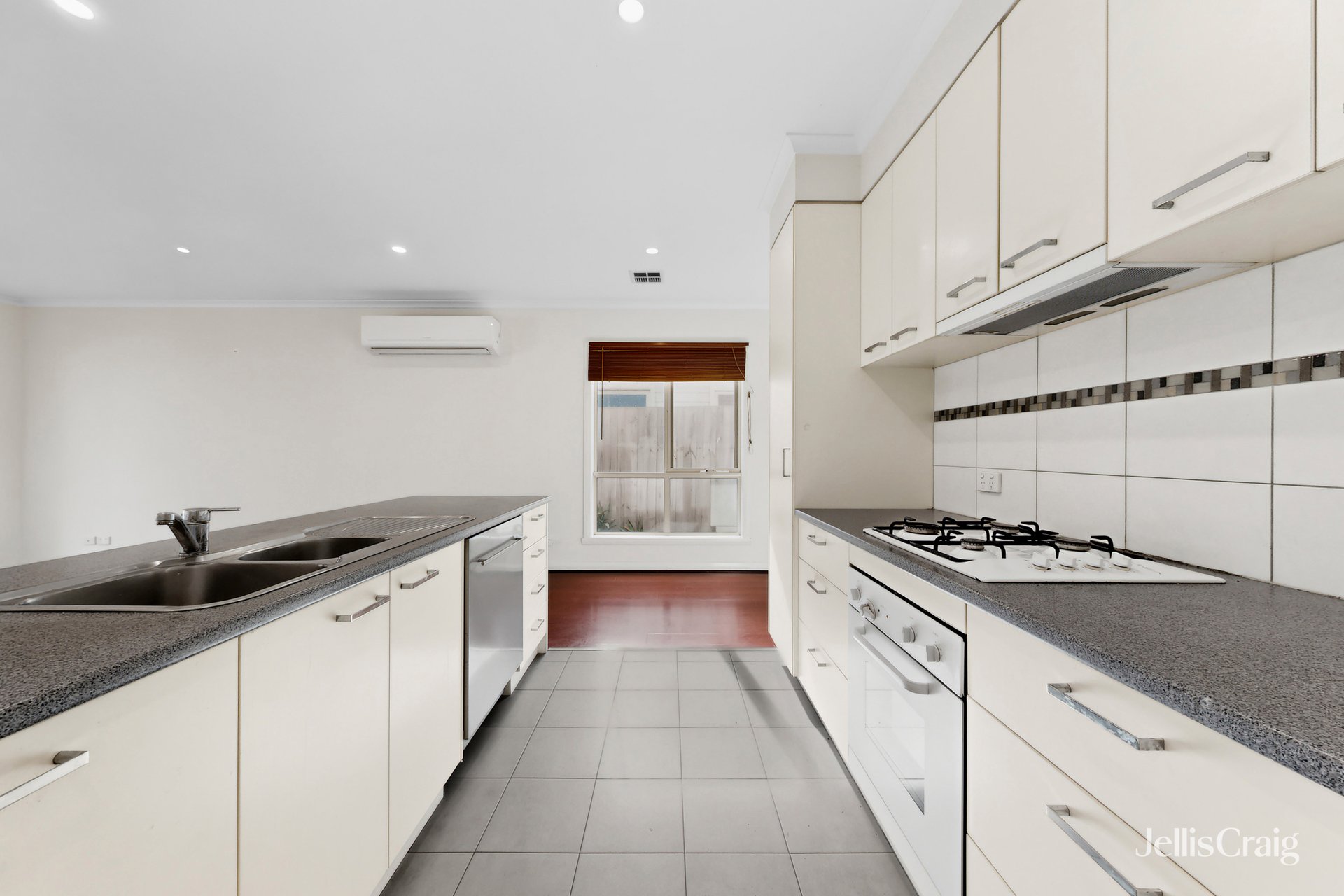 26A Bute Street, Murrumbeena image 6