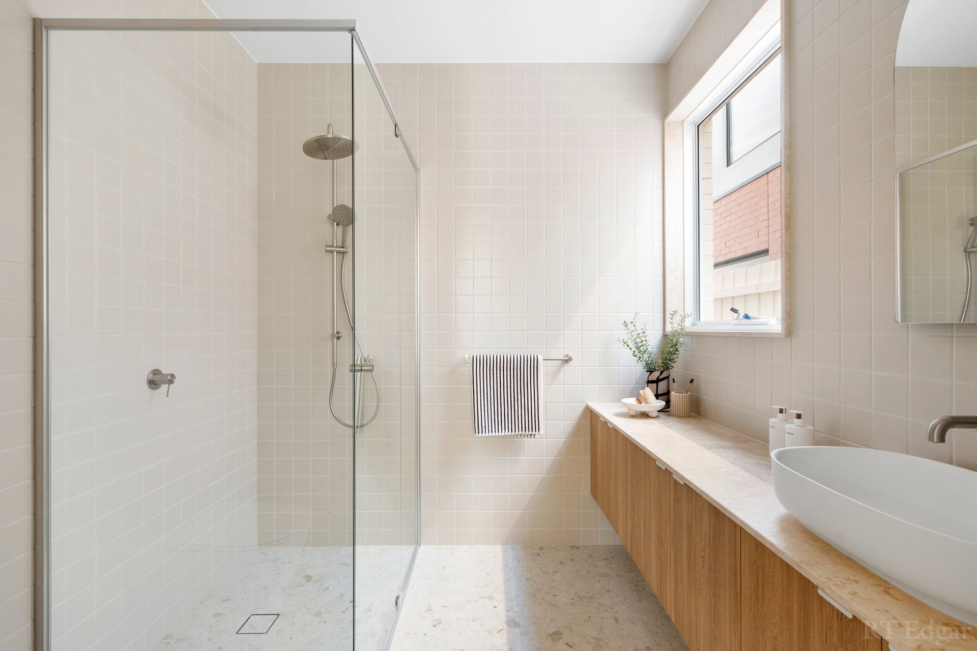 Property Gallery Thumbnail 24