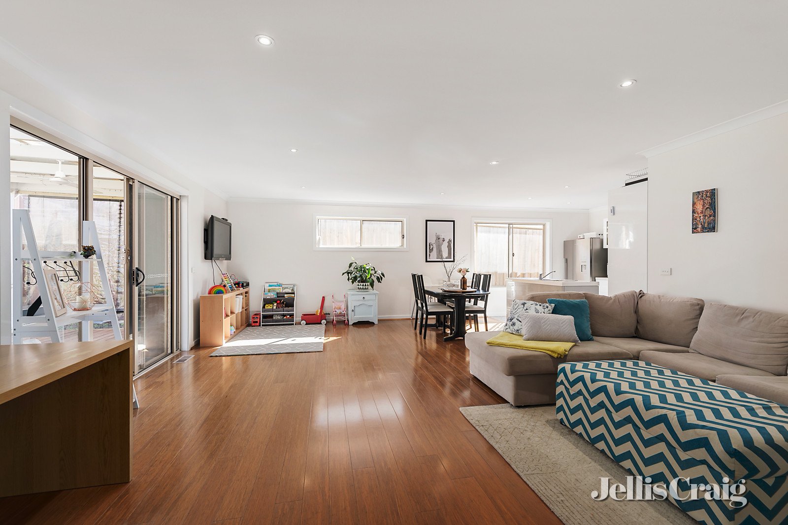 26a Macey Street, Croydon South image 2