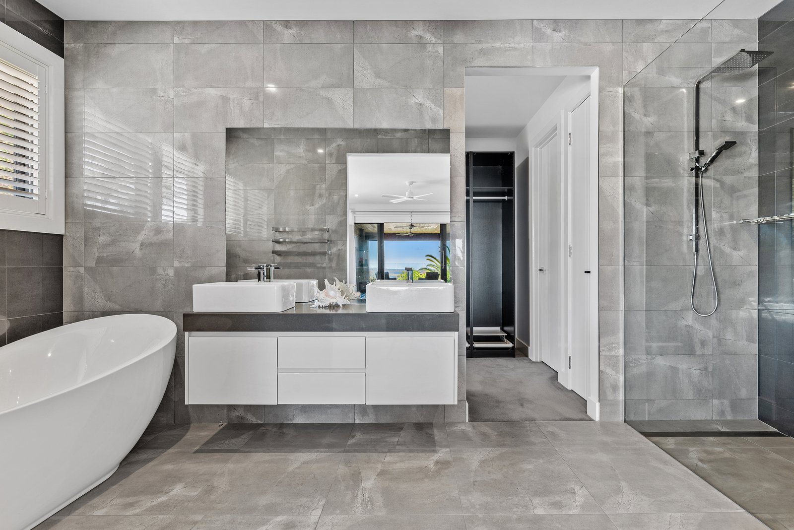 Property Gallery Thumbnail 8