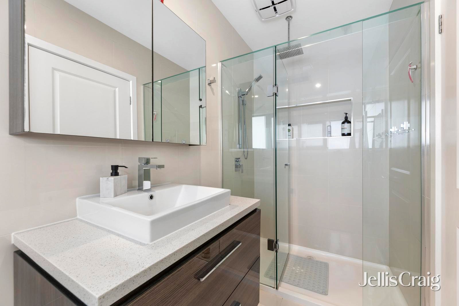 26A Tamarisk Avenue, Glen&nbsp;Waverley image 11