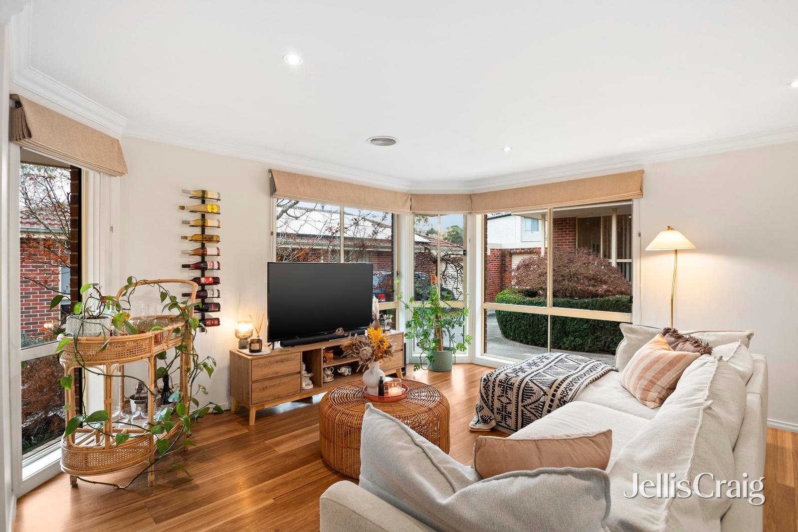 2/6A Tower Street, Kilsyth image 2