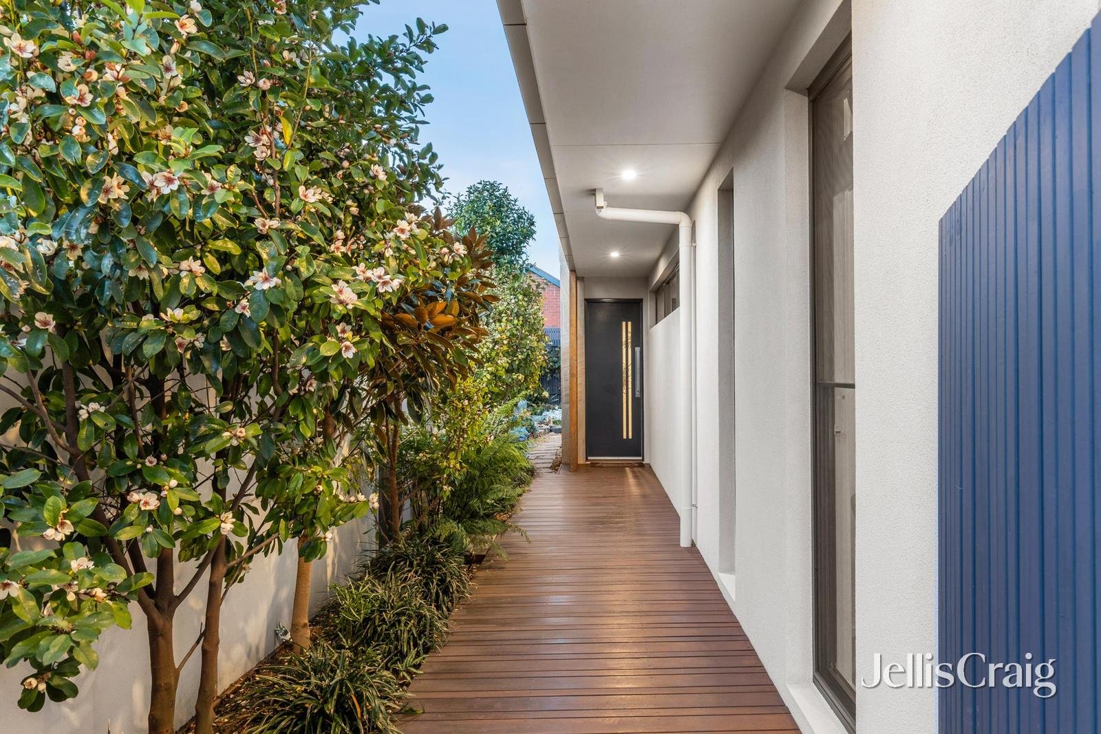 26B Noble Street, Newtown image 2