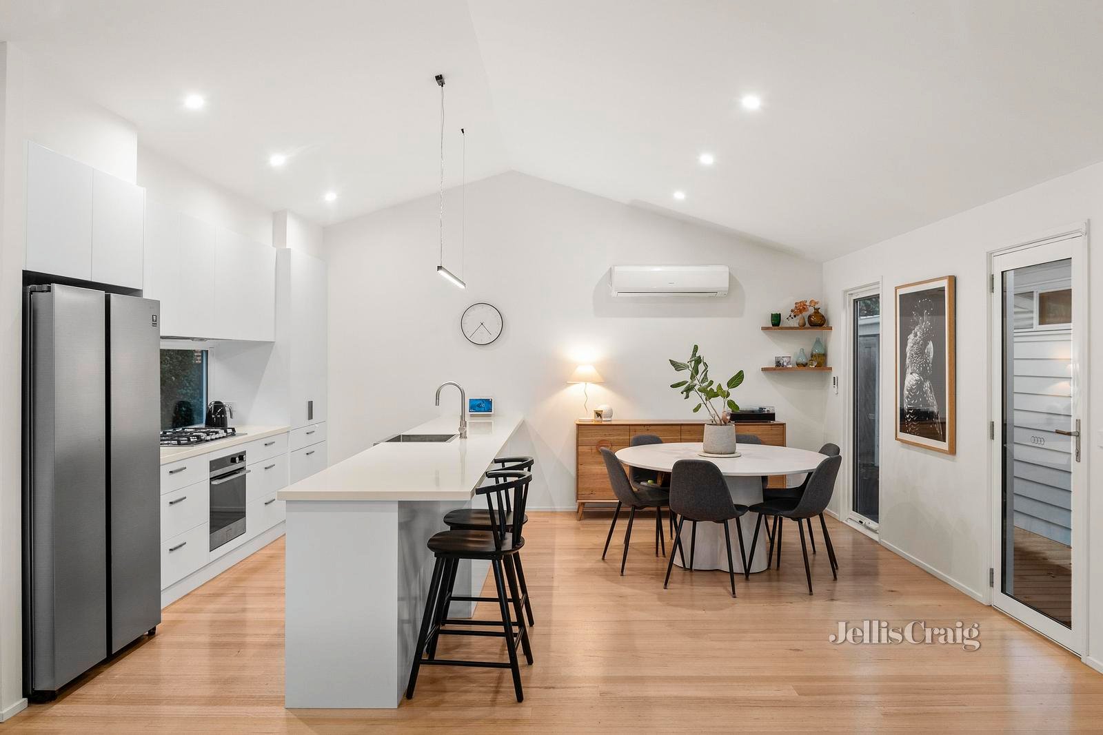 26B Plumer Street, Croydon image 6