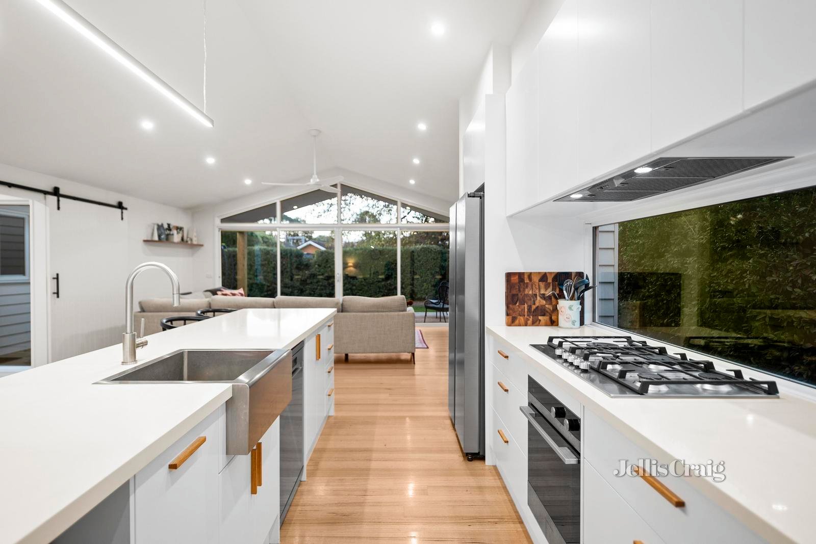 26B Plumer Street, Croydon image 7