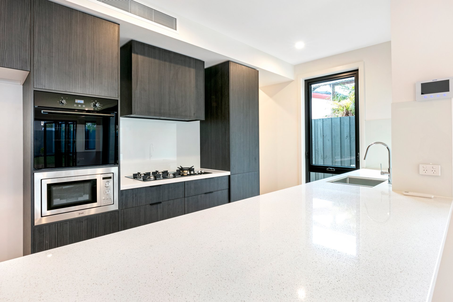 26B Tovan Akas Ave  Bentleigh