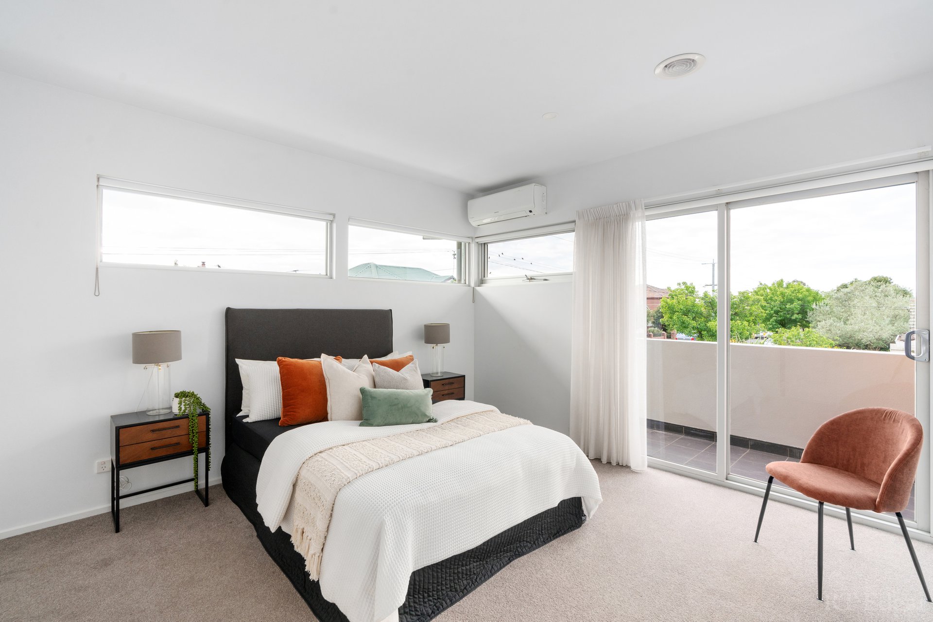 Property Gallery Thumbnail 15
