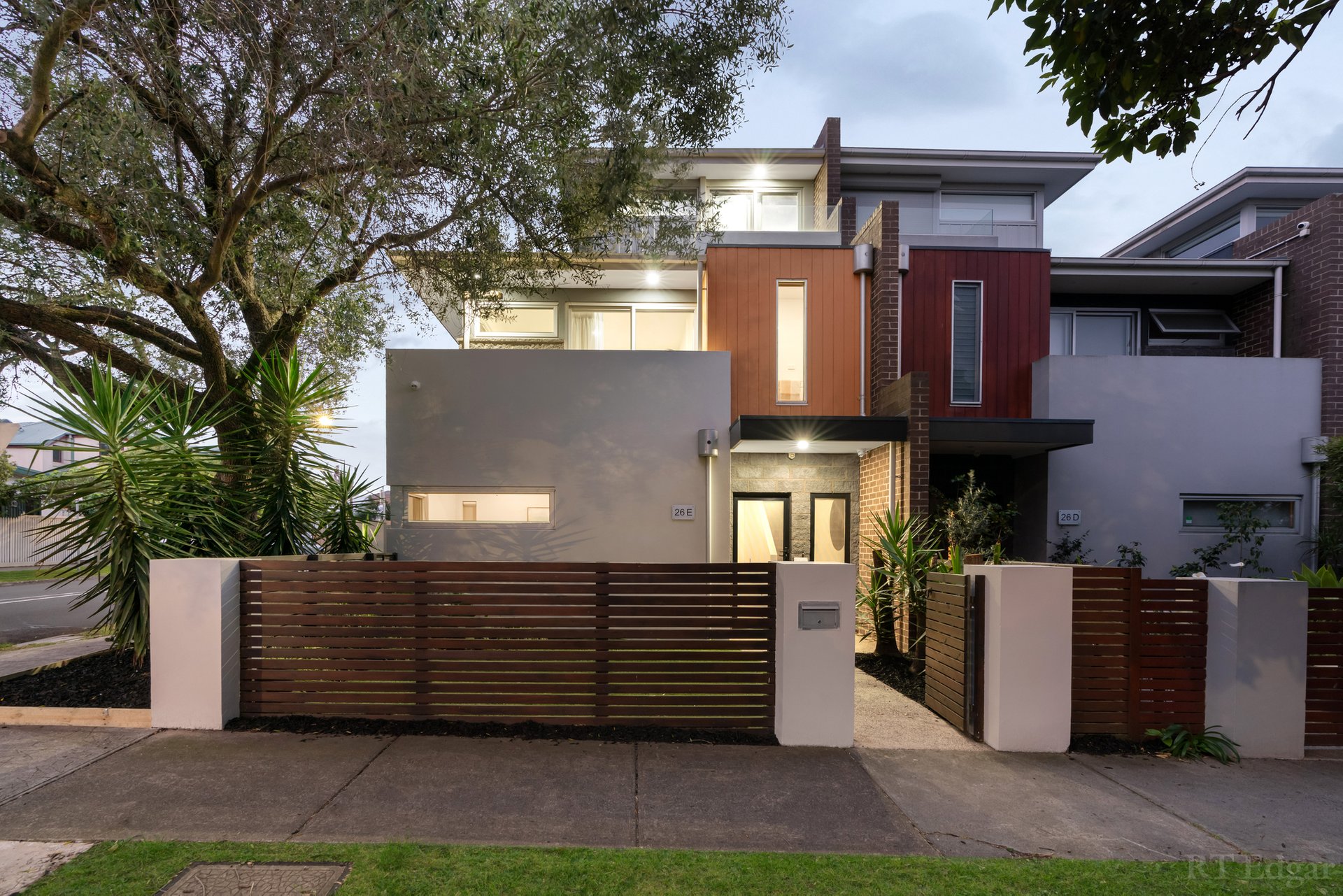 Property Gallery Thumbnail 24