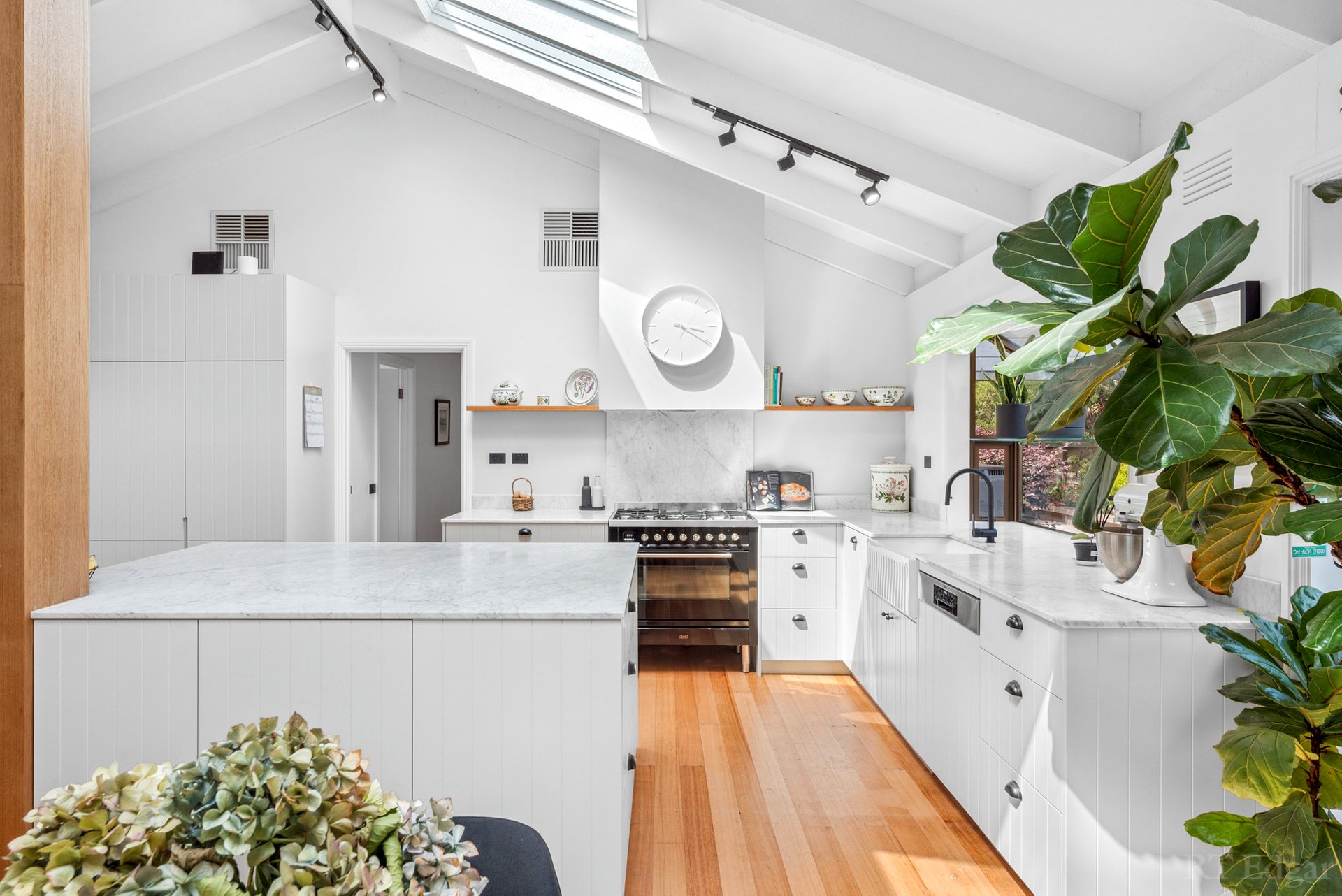 Property Gallery Thumbnail 5