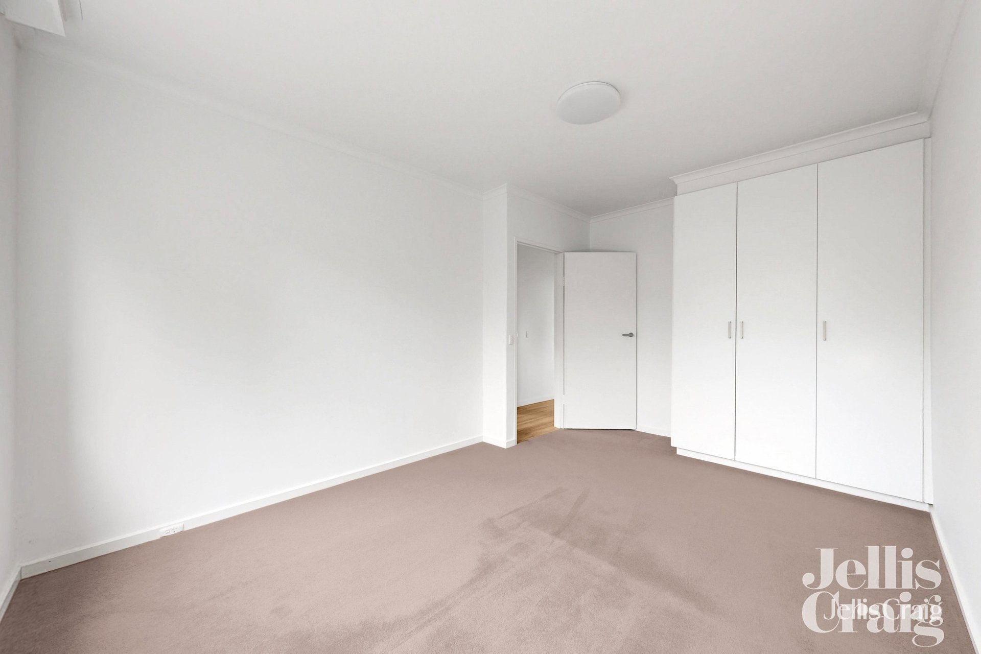 2/7-9 Salter Street, Essendon image 9